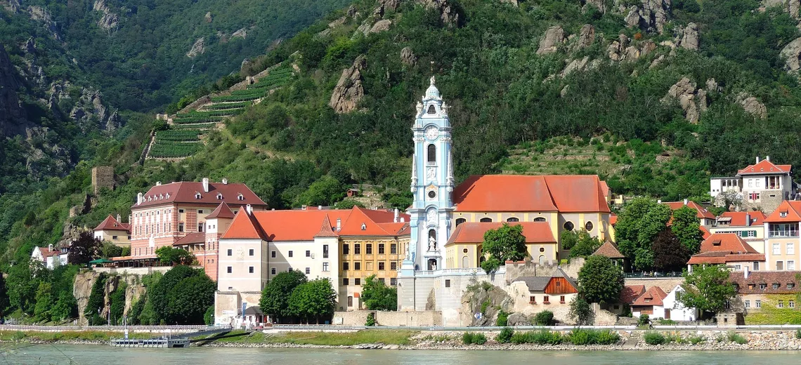 Dürnsteiner Burgweingarten © Pixabay / eisenstier